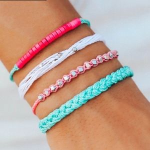 Pura Vida bracelet club set August 2020